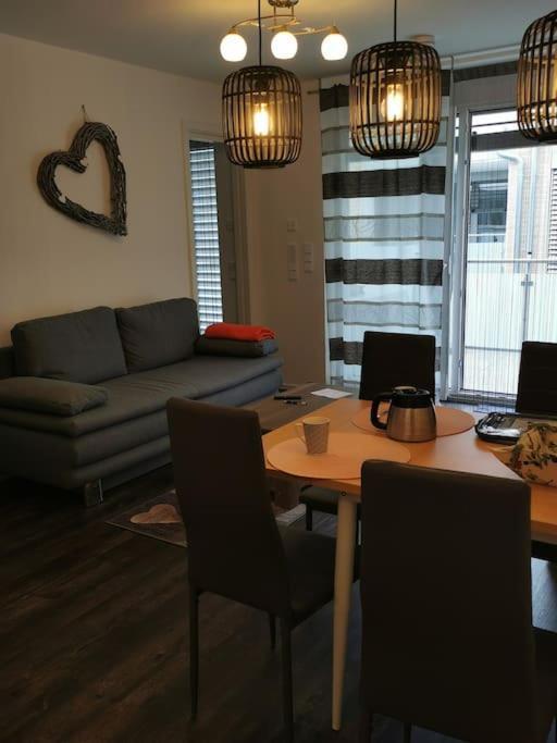 Wohnen Direkt Am Uferpark Mit Grossem Balkon Und Seeblick 腓特烈港 外观 照片
